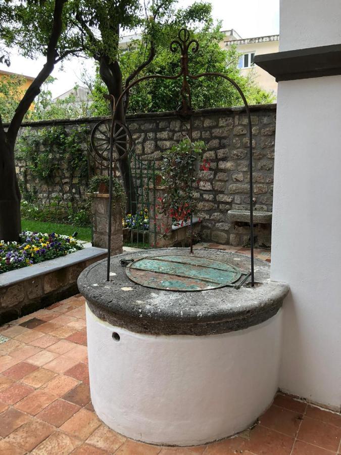 Maison De Lucia Meta Kültér fotó